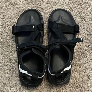 Nike Men’s Black and White Sandals
